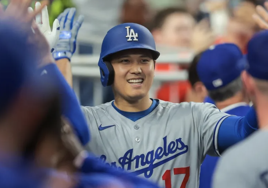 DODGERS SE IMPONE 7X4 A MARLINS EN NOCHE ESPECIAL PARA EL BATEADOR FREDDIE FREEMAN